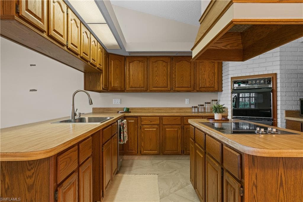 1238 N Brandywine CIR photo 15 of 46
