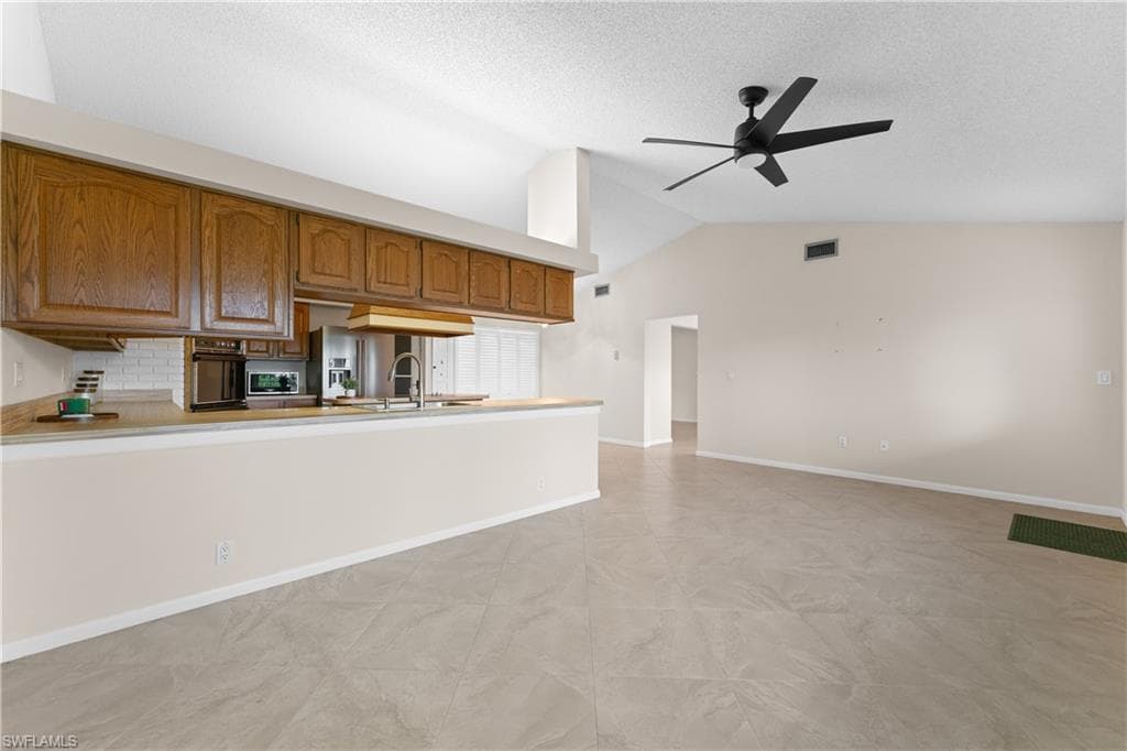 1238 N Brandywine CIR photo 21 of 46