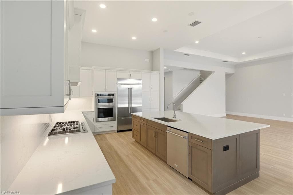 9661 Moonflower LN photo 8 of 50
