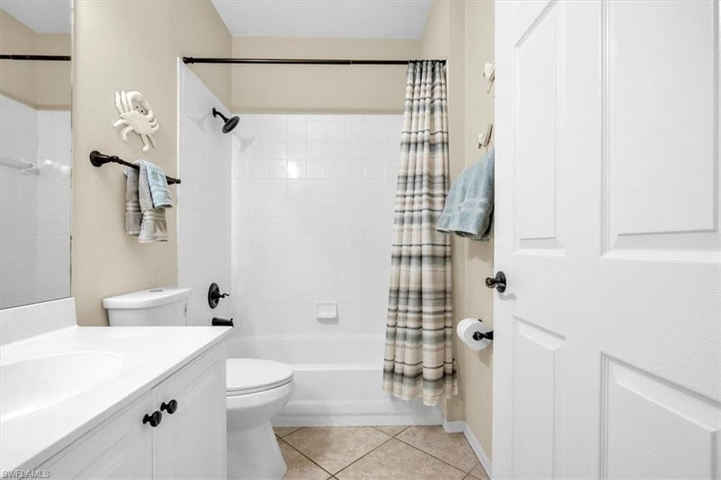 250 Robin Hood CIR 202 photo 27 of 38