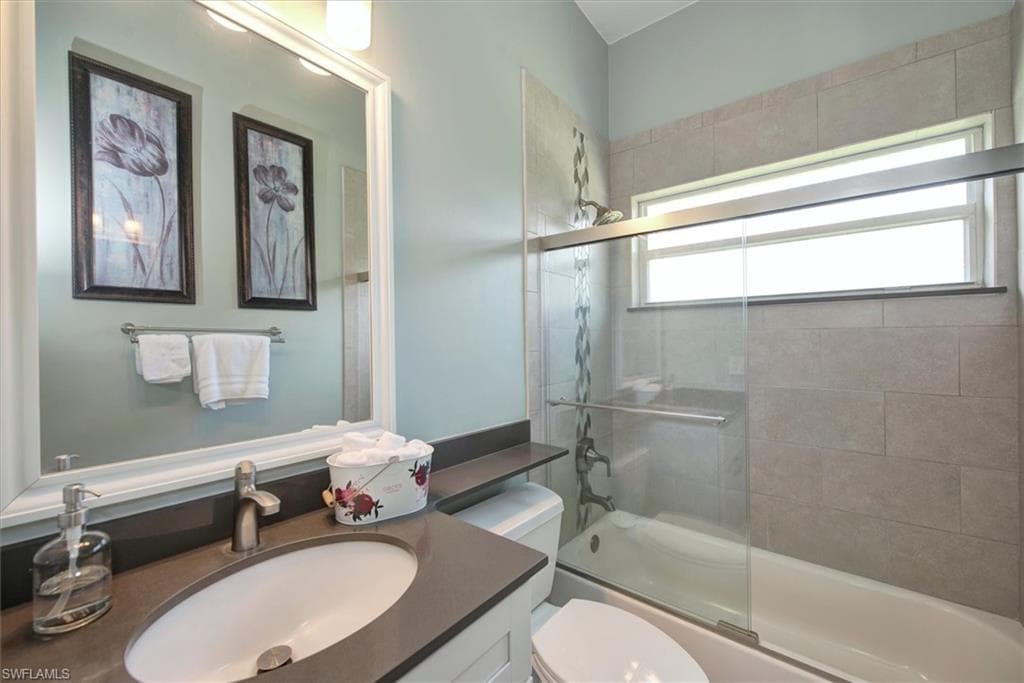 12952 Dresden CT photo 21 of 38