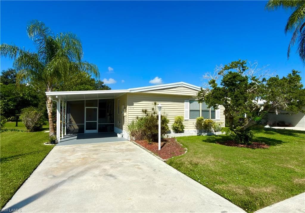 115 Calais CT photo 1 of 31