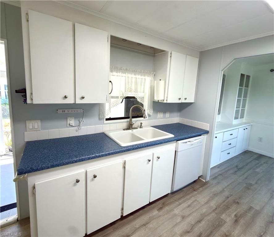 115 Calais CT photo 14 of 31