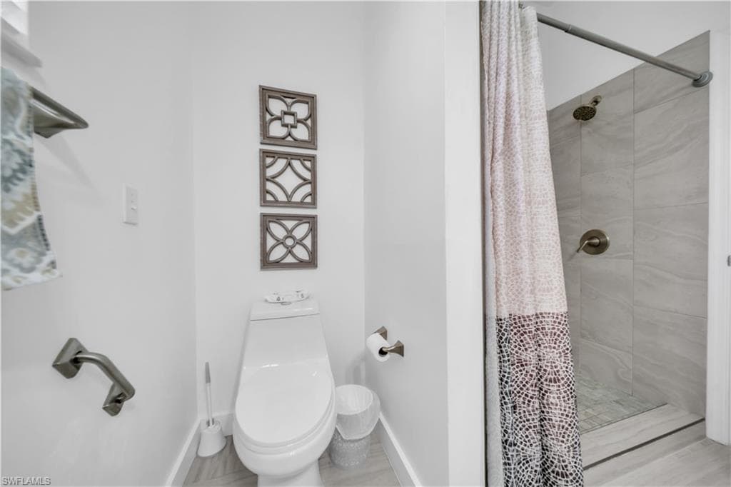 11142 Lakeland CIR photo 23 of 50