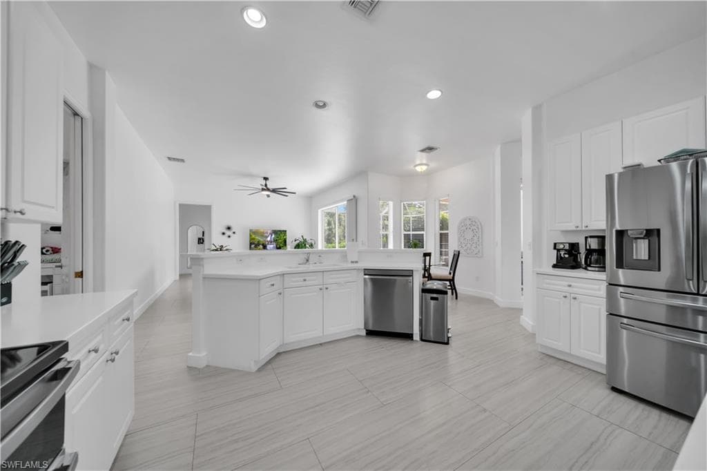 11142 Lakeland CIR photo 28 of 50