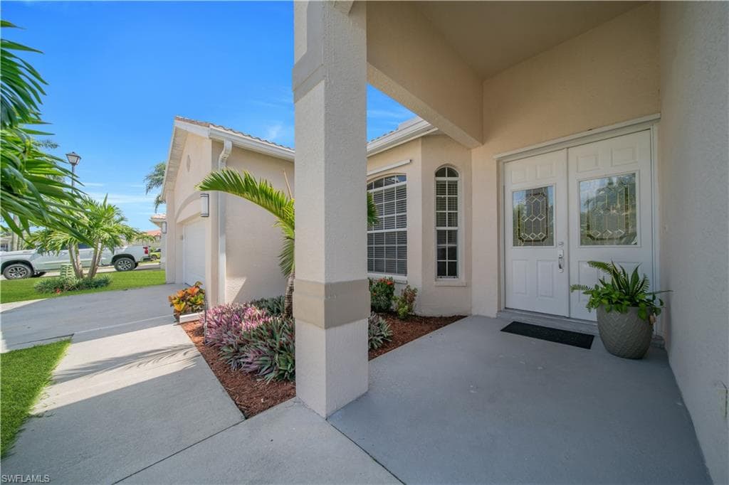 11142 Lakeland CIR photo 4 of 50