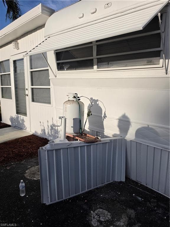 50 Temple LN photo 9 of 22