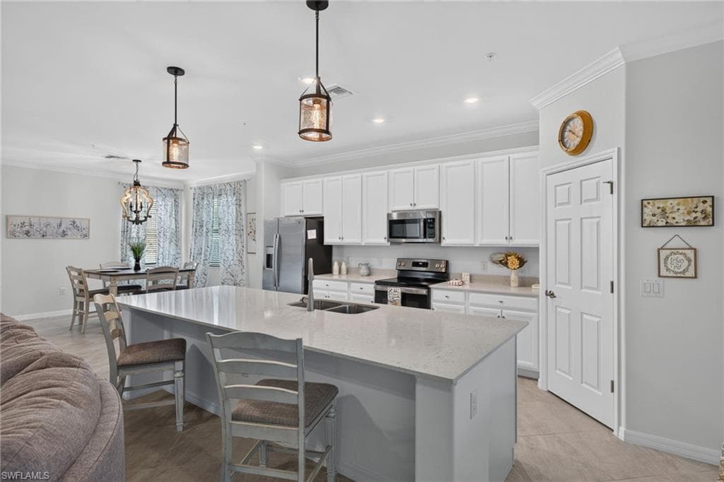12015 Hawthorn Lake DR 201 photo 7 of 44
