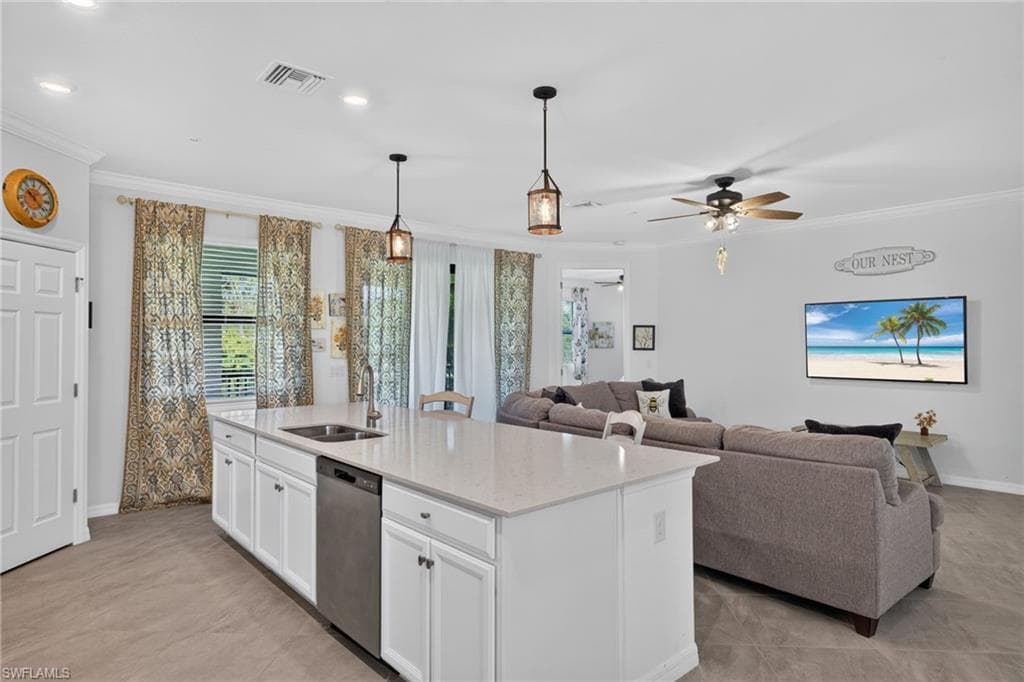 12015 Hawthorn Lake DR 201 photo 10 of 44
