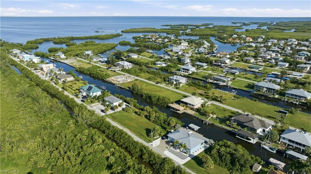 Waterfront community with extensive canal access and direct proximity to open water
