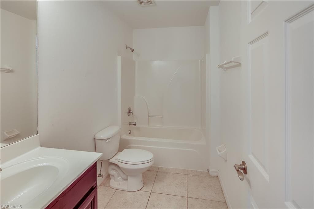 3800 Clearbrook LN photo 13 of 28