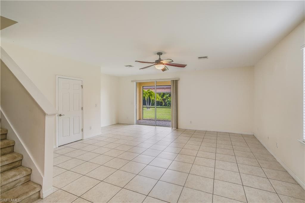 3800 Clearbrook LN photo 5 of 28