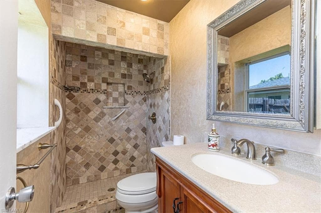 3423 Corana WAY photo 13 of 34