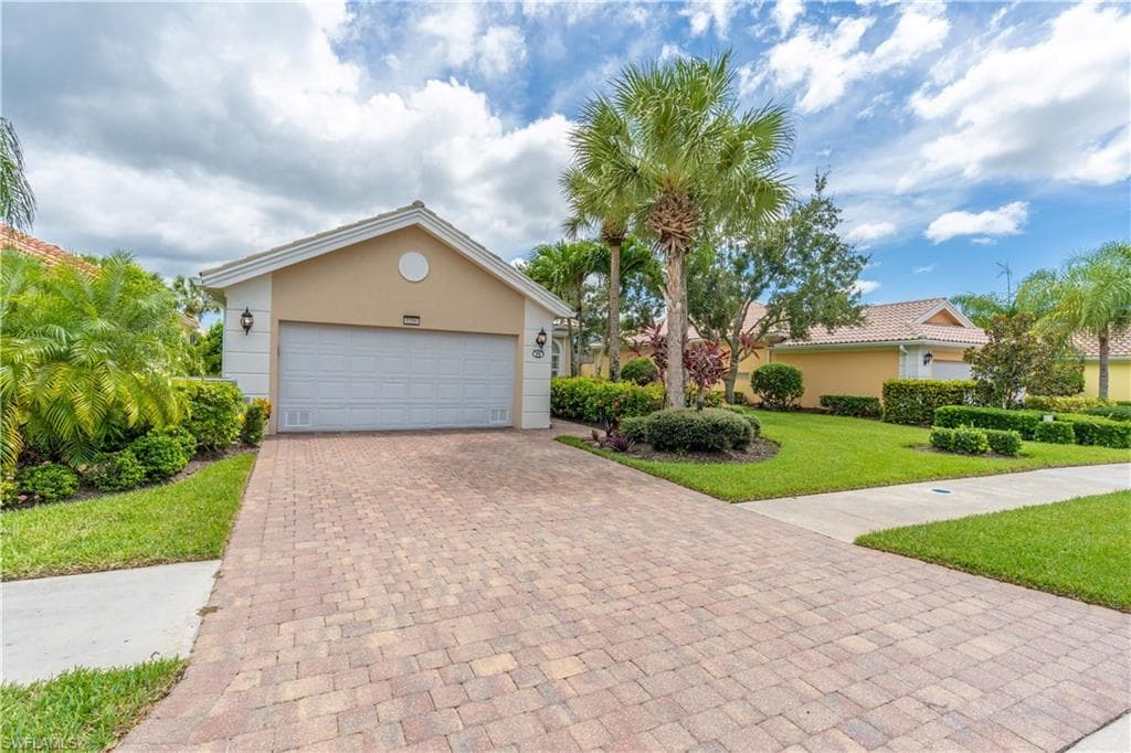 8556 Alessandria CT photo 2 of 48