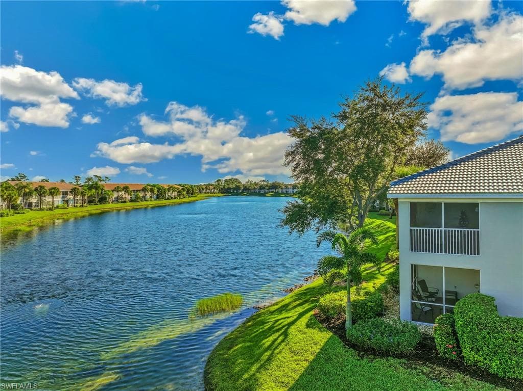 10134 COLONIAL COUNTRY CLUB BLVD 909 photo 8 of 25