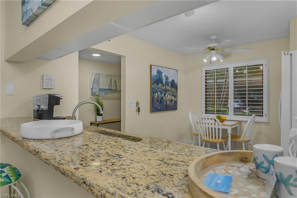 5708 Deauville CIR J102 photo 13 of 26
