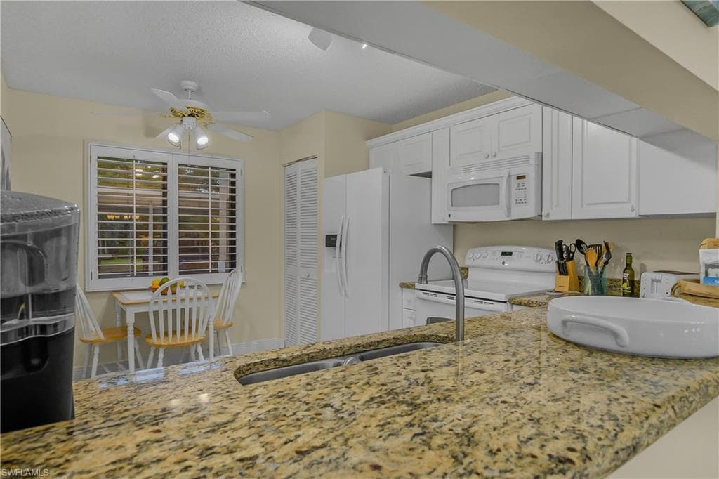 5708 Deauville CIR J102 photo 22 of 26