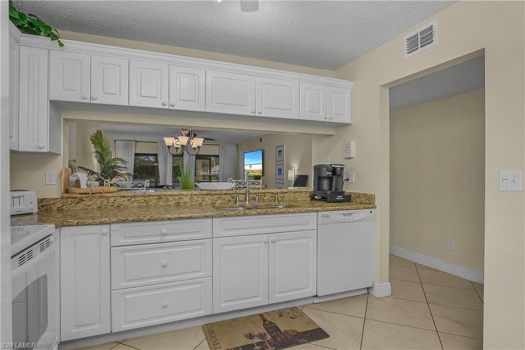 5708 Deauville CIR J102 photo 11 of 26