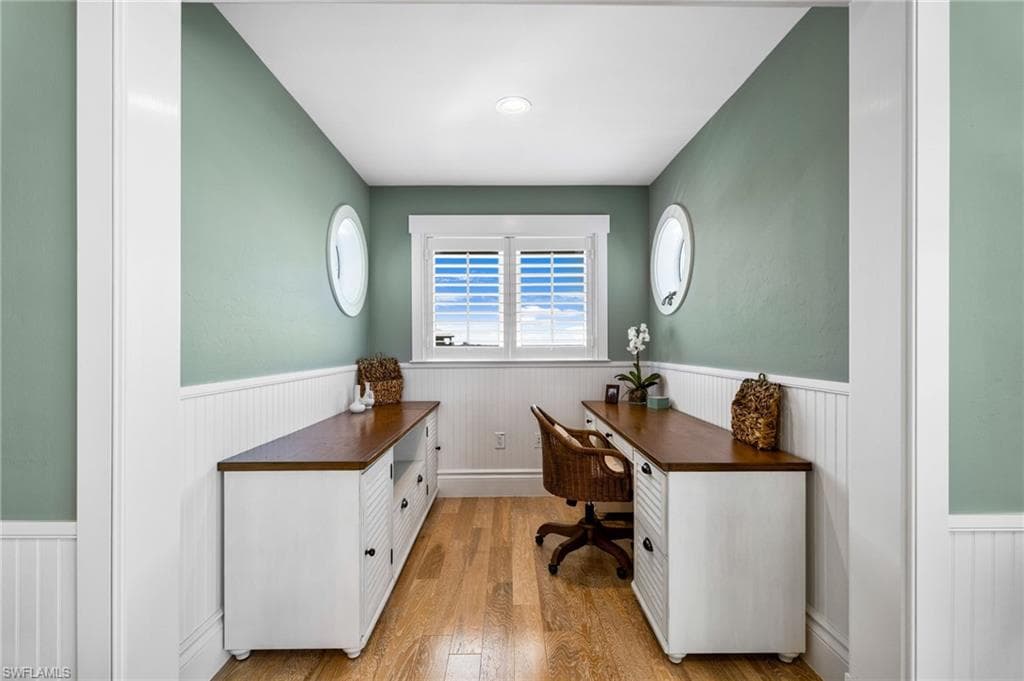 office nook in Primary Suite - Virtually Edited
