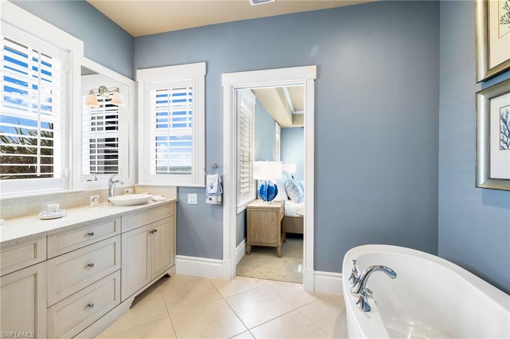Executive bath - Virtually Edited