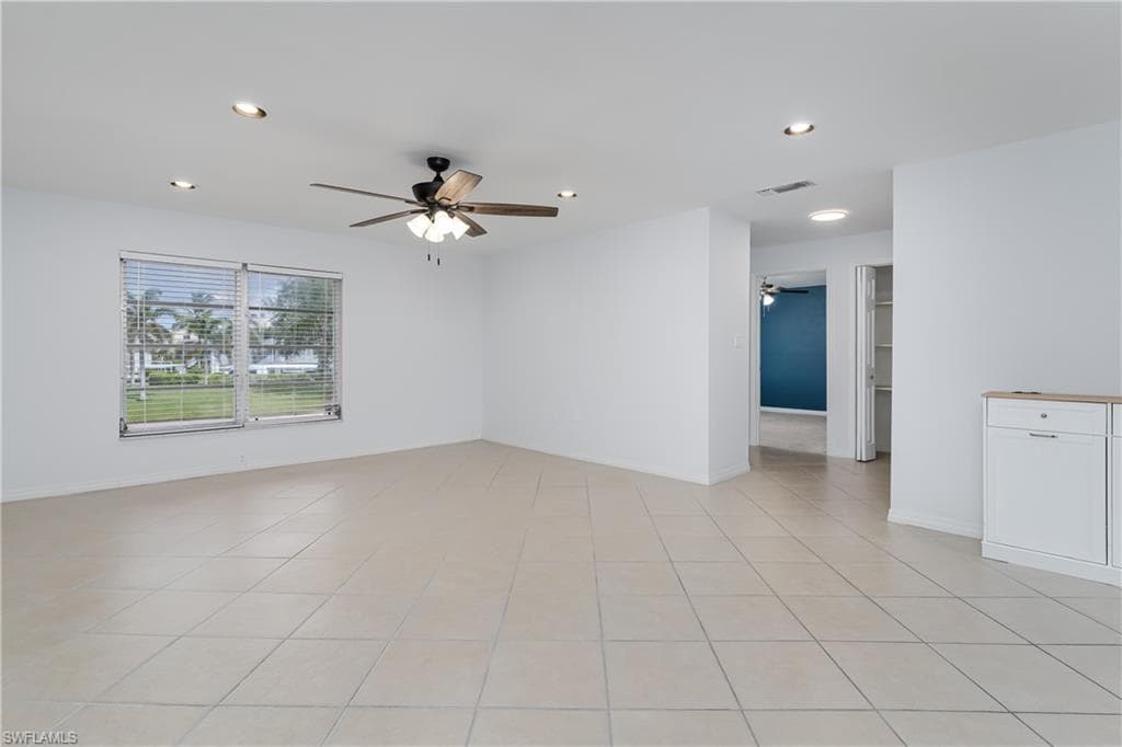 180 Cypress WAY E B212 photo 6 of 29