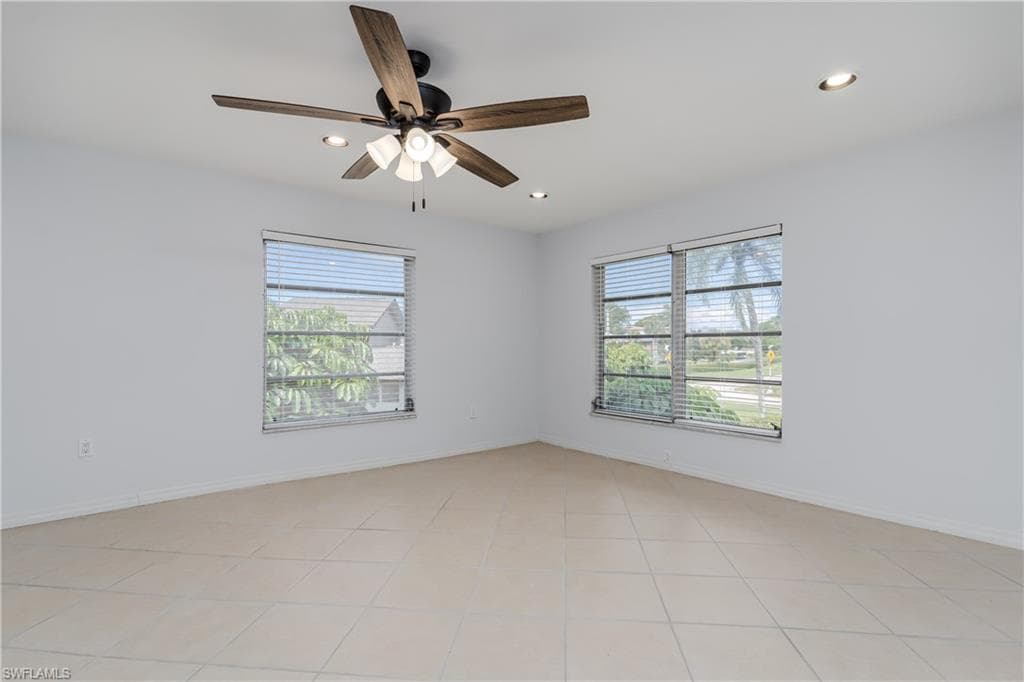 180 Cypress WAY E B212 photo 9 of 29