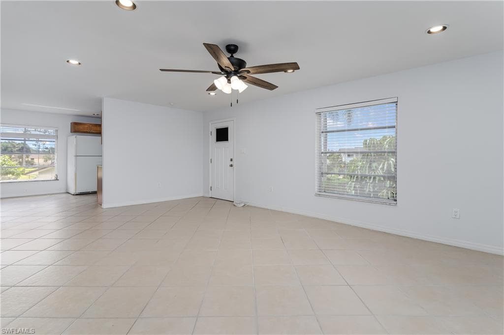 180 Cypress WAY E B212 photo 8 of 29